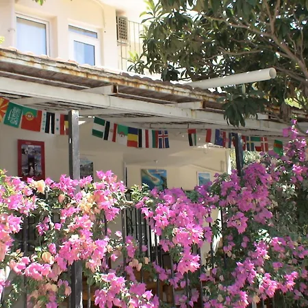 Onur Bed & Breakfast *